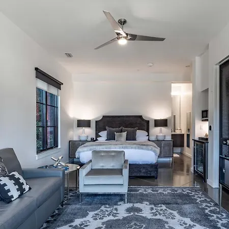 121 Hotel By Avantstay Chic Modern Hotel In Nashville